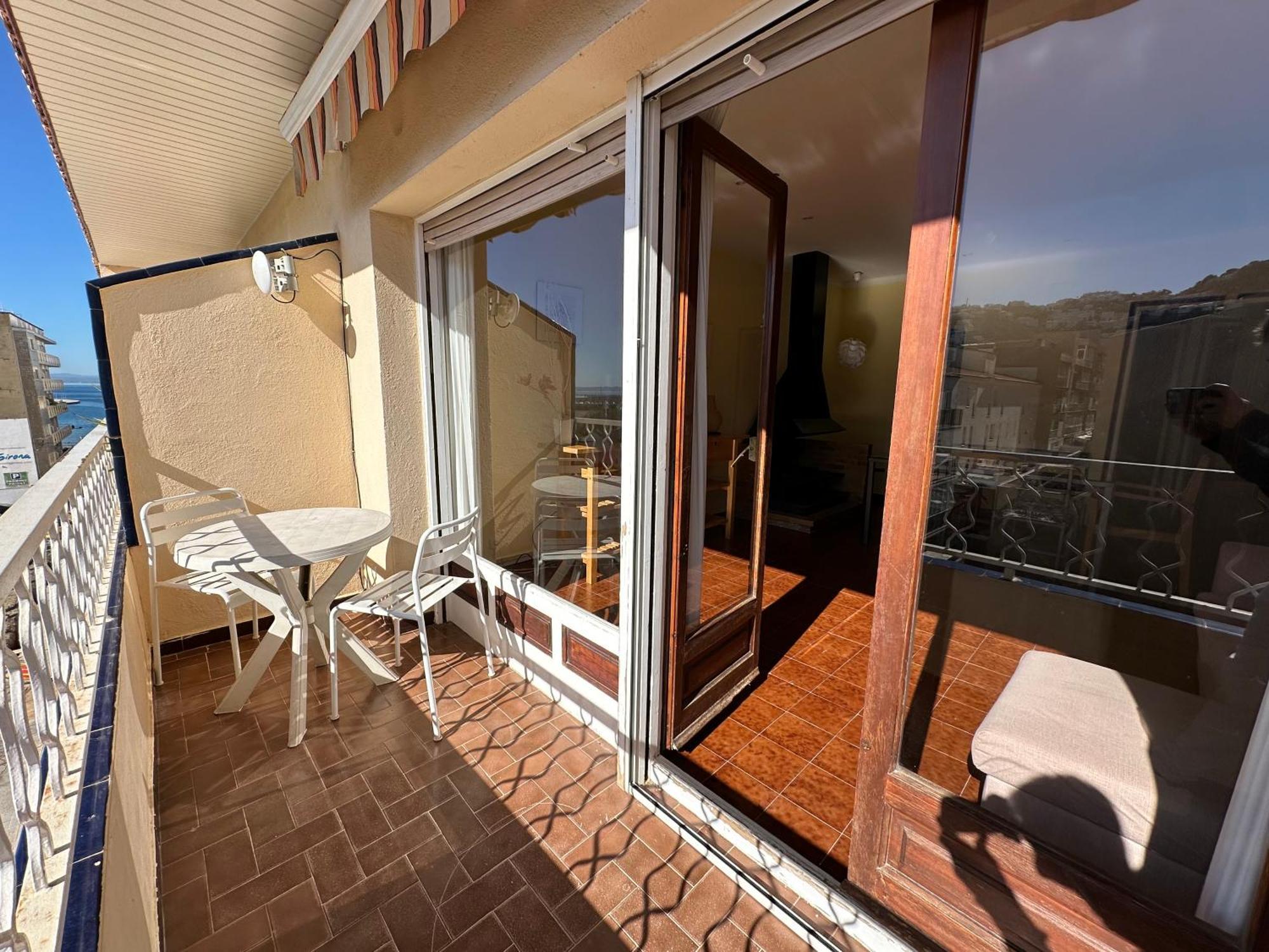 Agi Llotja Plazza Apartment โรเซส ภายนอก รูปภาพ